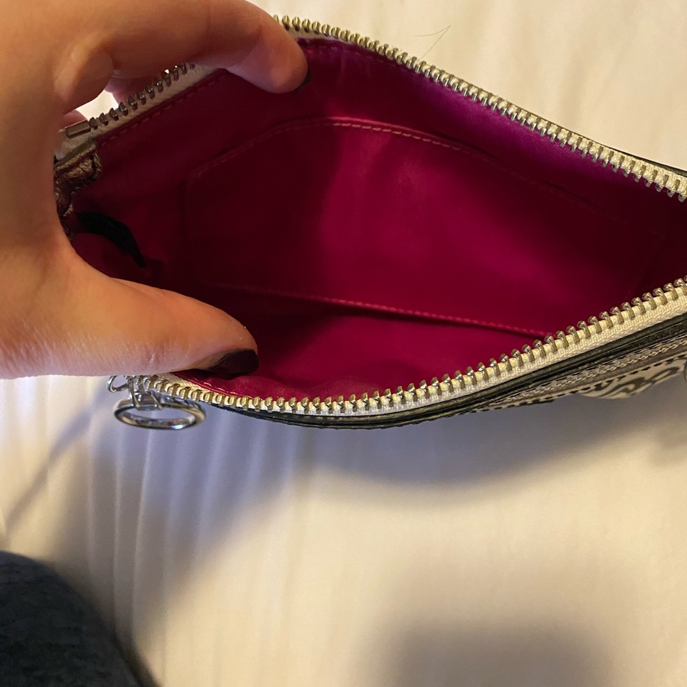 Coach crossbody - Picture 3 of 3
